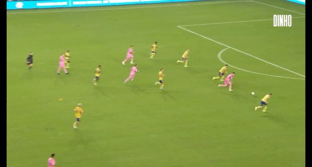 Messi Assist #362