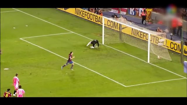 Messi Goal #35 vs Sevilla