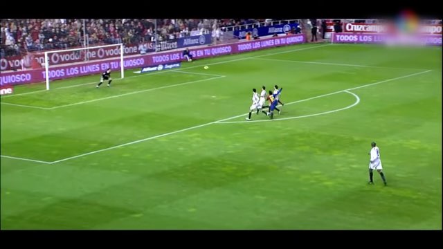 Messi Goal #66 vs Sevilla