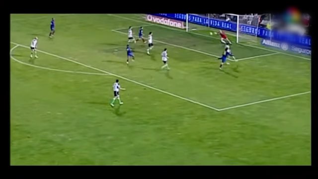 Messi Goal #77 vs Racing Santander